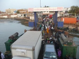 Veerboot tussen Banjul en Barra